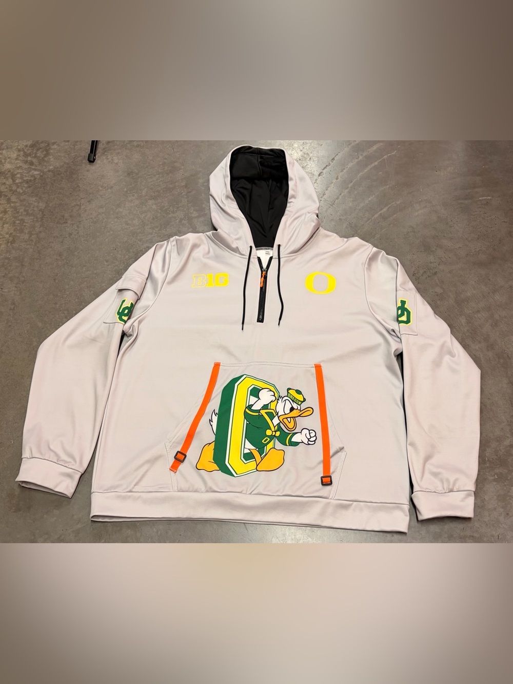 Oregon Ducks Men's Light Gray Zip-Up Hoodie with Team Logo. Xxl